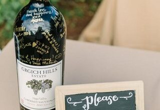 10 Fantastic Wedding Guestbook Ideas For Your Special Day